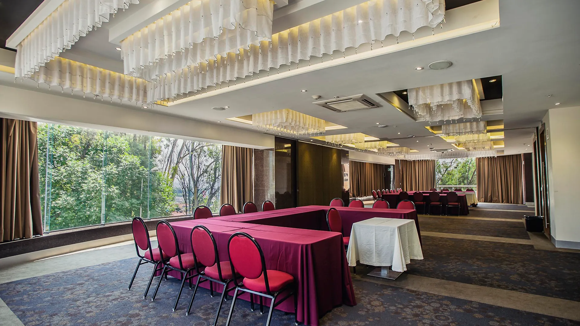 Hotel JF Grand Puebla Mexiko